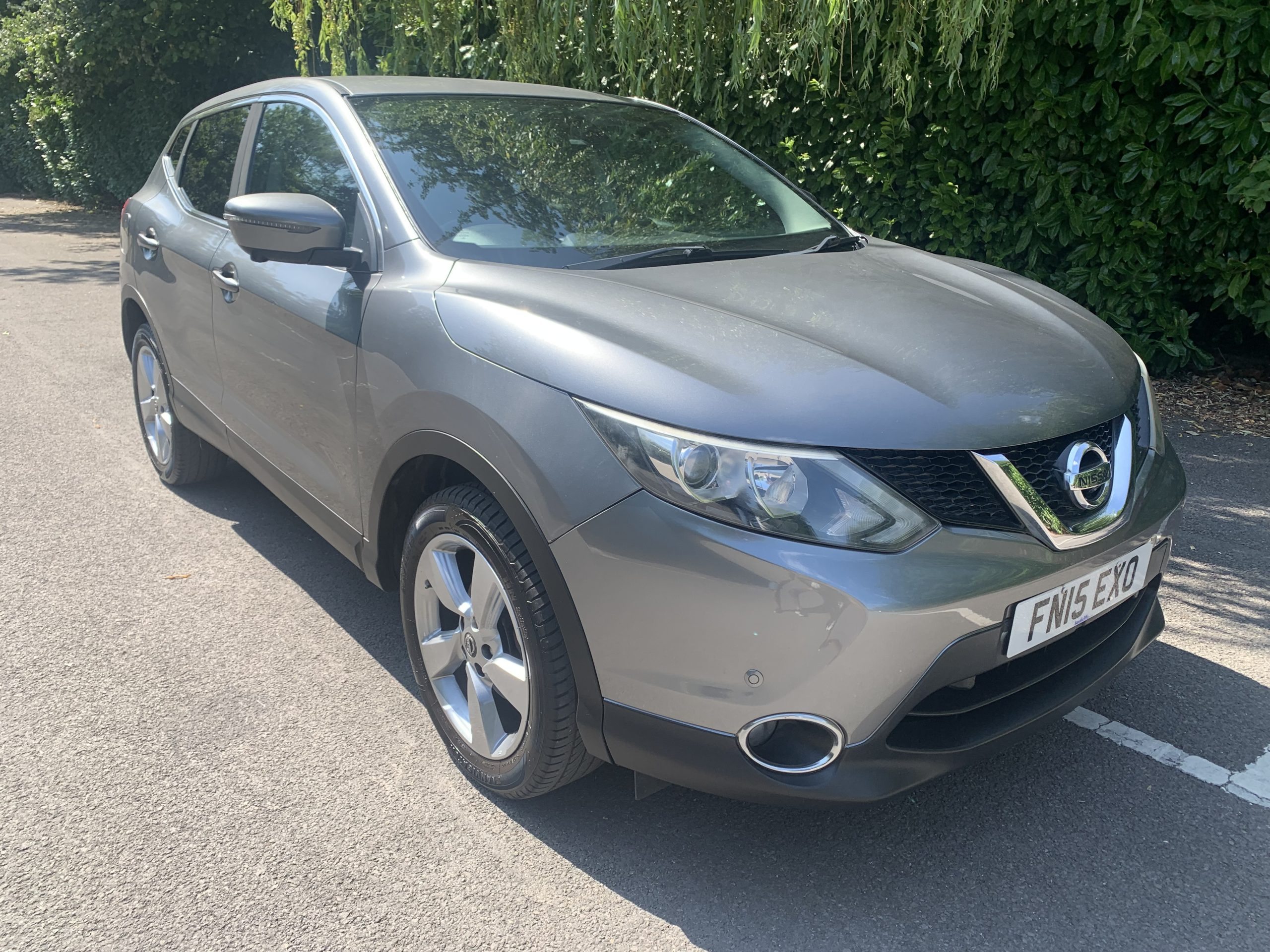 Nissan Qashqai 1.2 DIG-T n-tec 2WD Euro 5 (s/s) 5dr